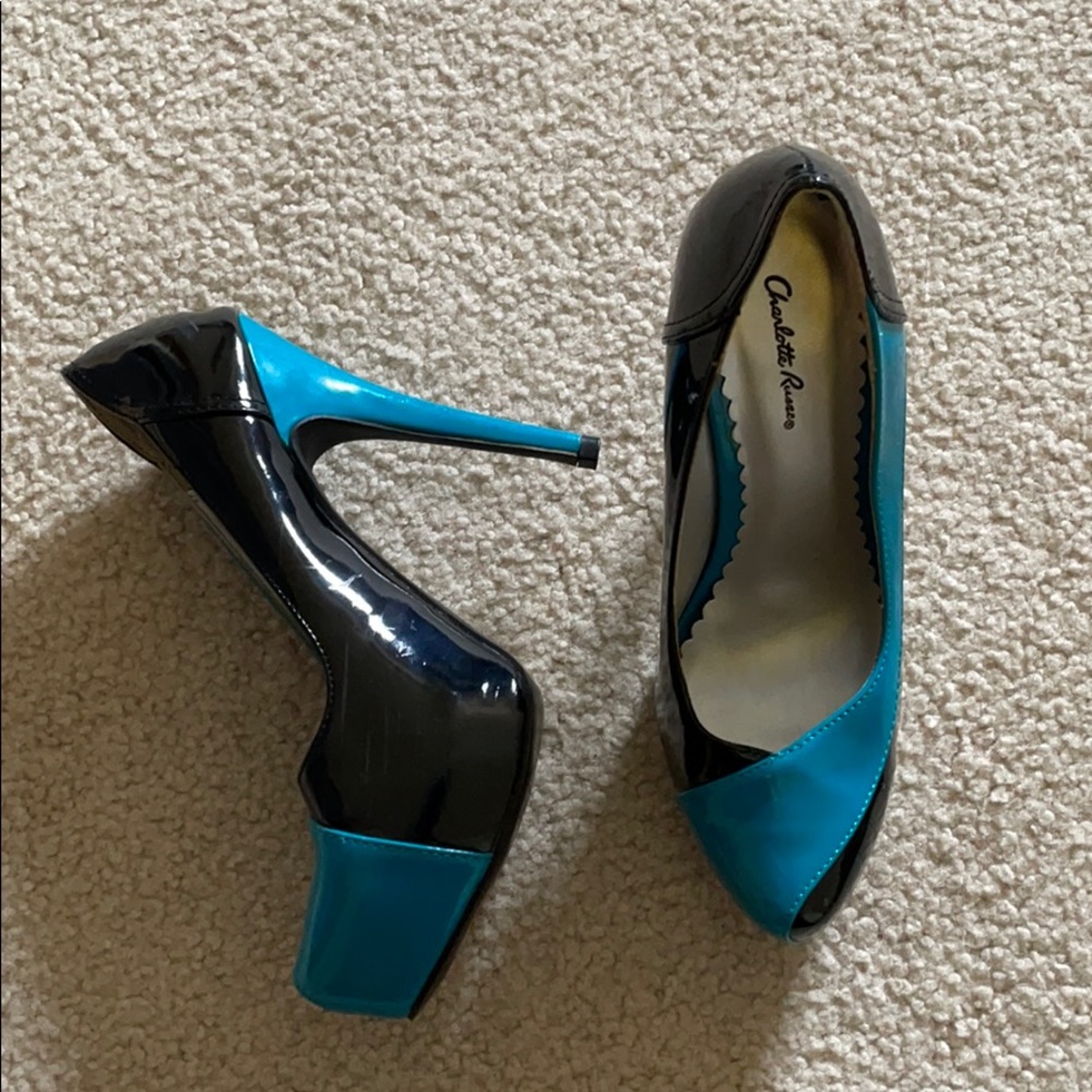 Heels - Picture 2 of 4